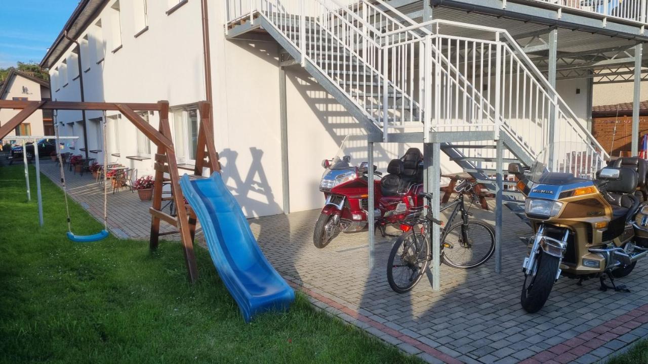 Pokoje Arka Międzywodzie Buitenkant foto